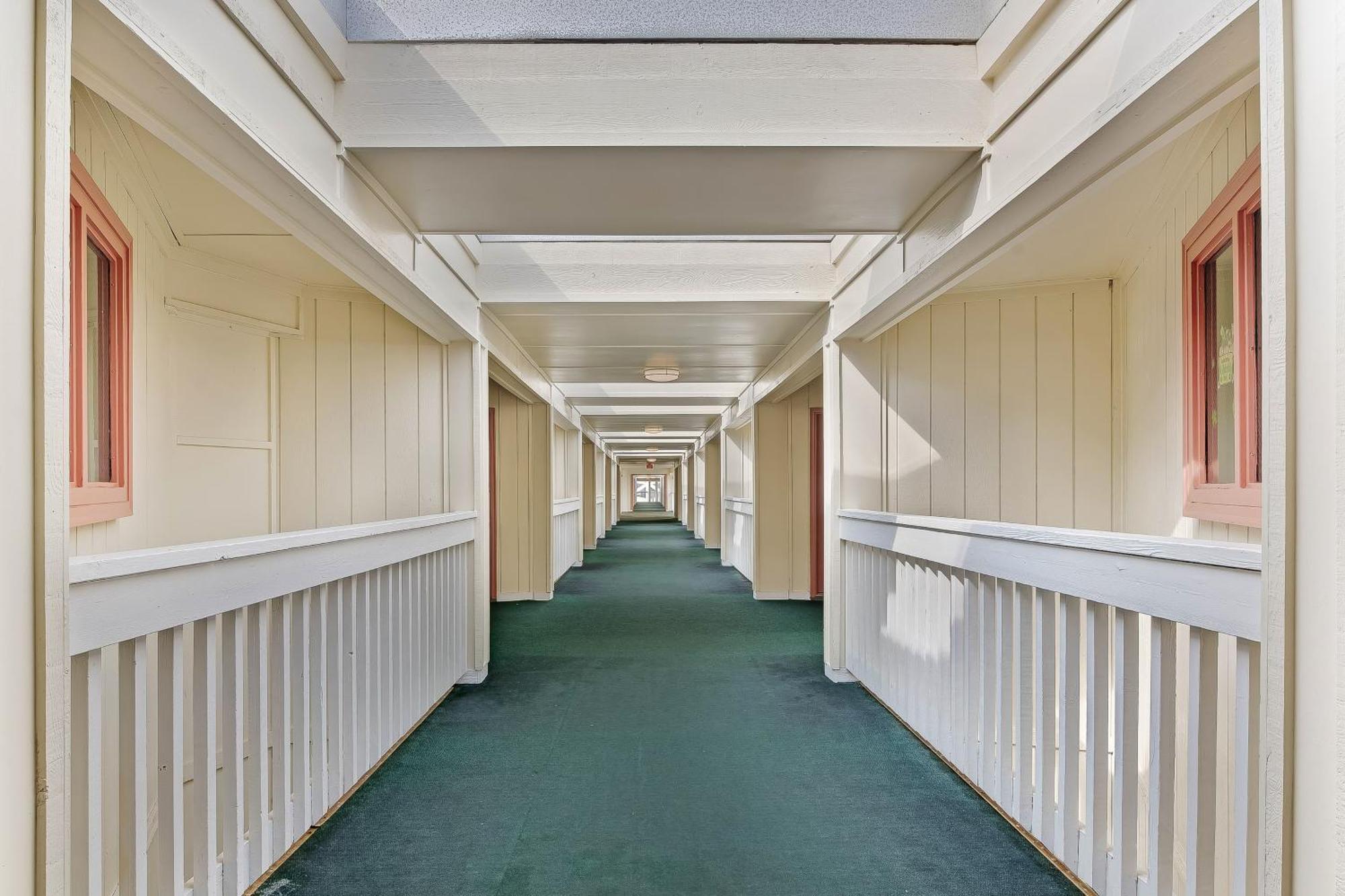 Plantation East Iii *